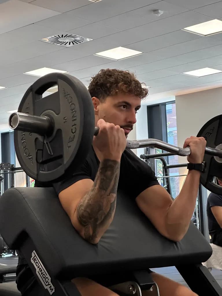 Privatni trening u teretani — Lucian Cvjetičanin